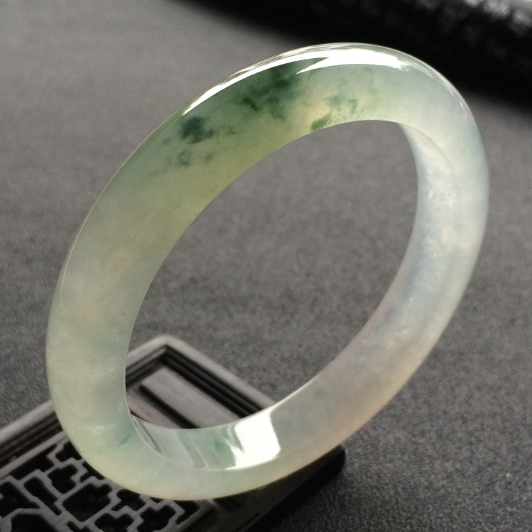 （超值推荐）冰种飘花手镯（55.3mm）