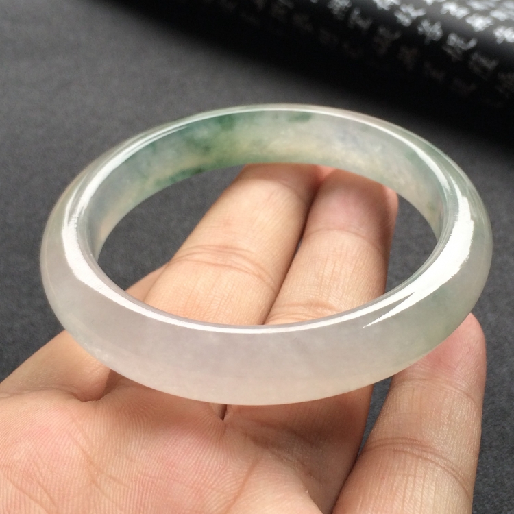 （超值推荐）冰种飘花手镯（55.3mm）