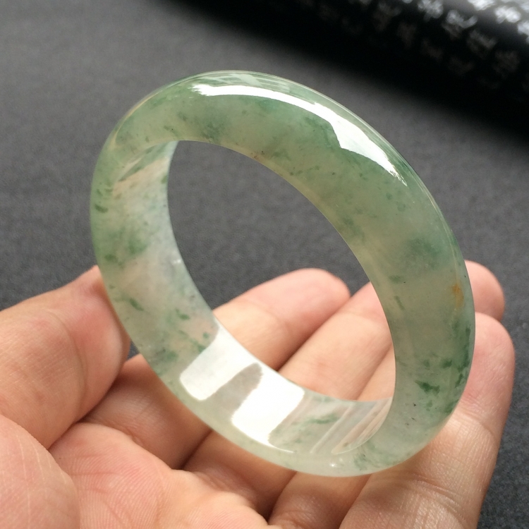 （超值推荐）冰种飘花手镯（52mm）