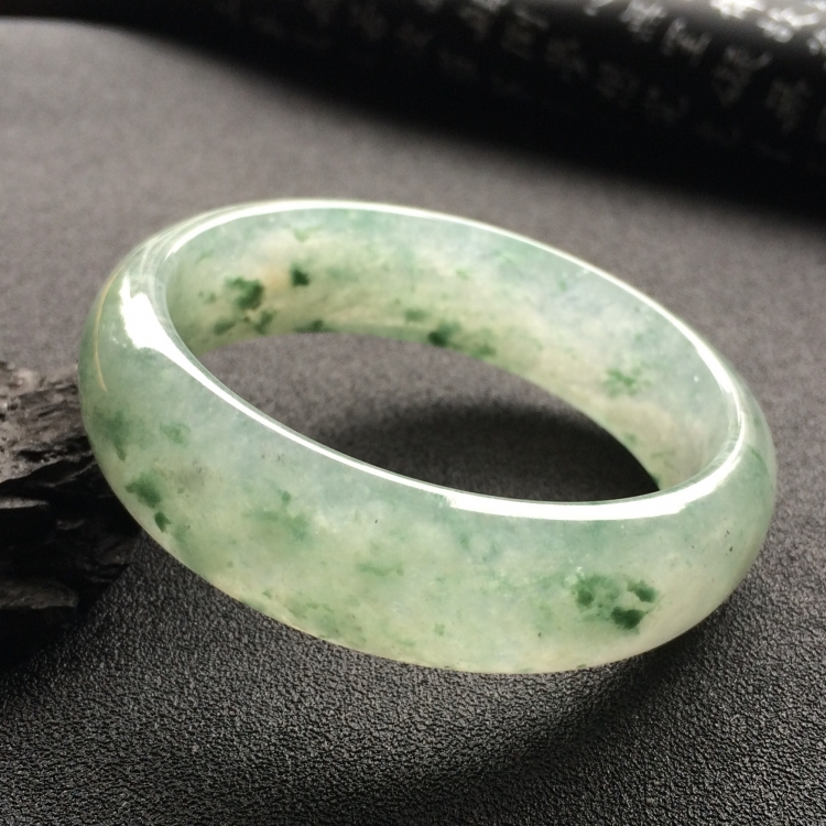 （超值推荐）冰种飘花手镯（52mm）