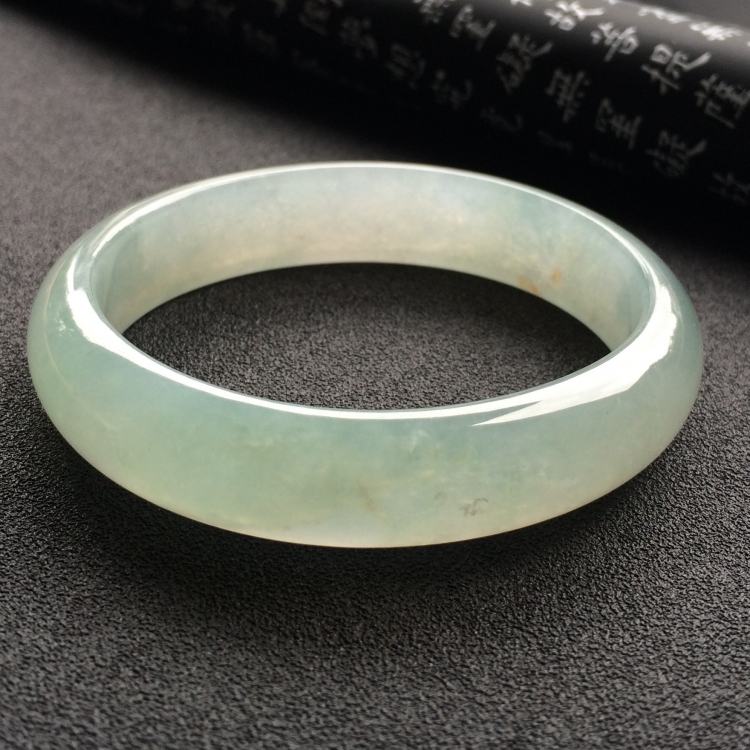 （超值推荐）冰种淡晴水贵妃镯（55.4mm-50mm）