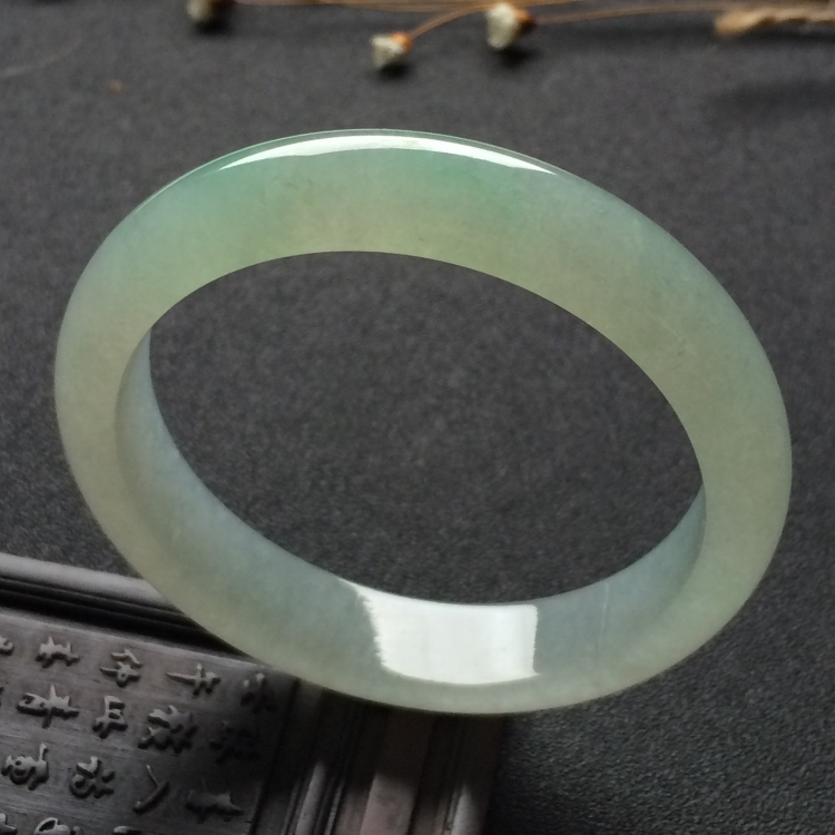（超值推荐）糯冰种晴水手镯（55mm）
