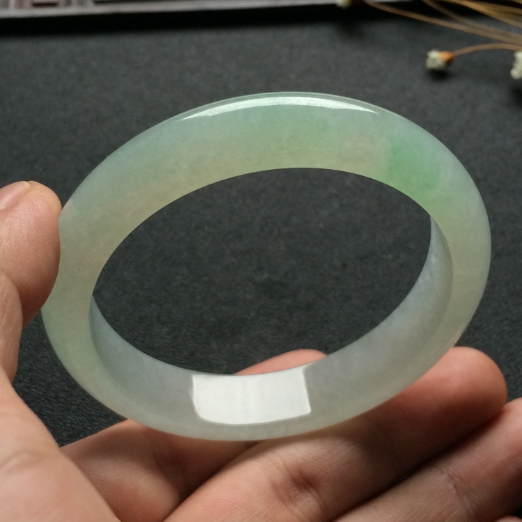 （超值推荐）糯冰种晴水手镯（55mm）