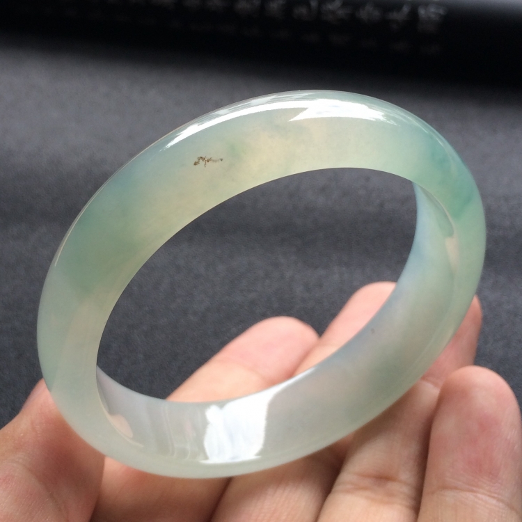 （超值推荐）冰种飘花手镯（56.8mm）