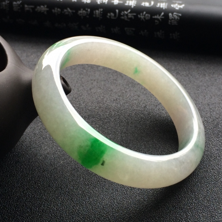 （超值推荐）糯冰种飘翠手镯（58.5mm）