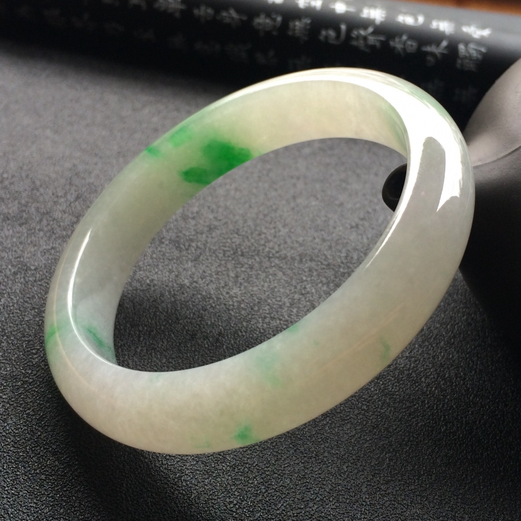 （超值推荐）糯冰种飘翠手镯（58.5mm）