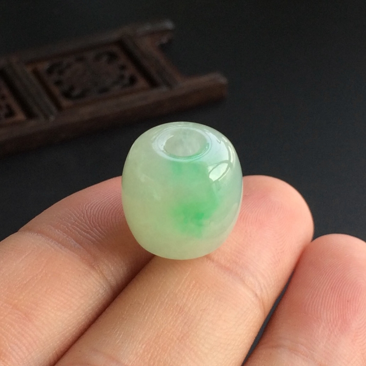 (超值推荐)糯冰种飘翠路路通挂件