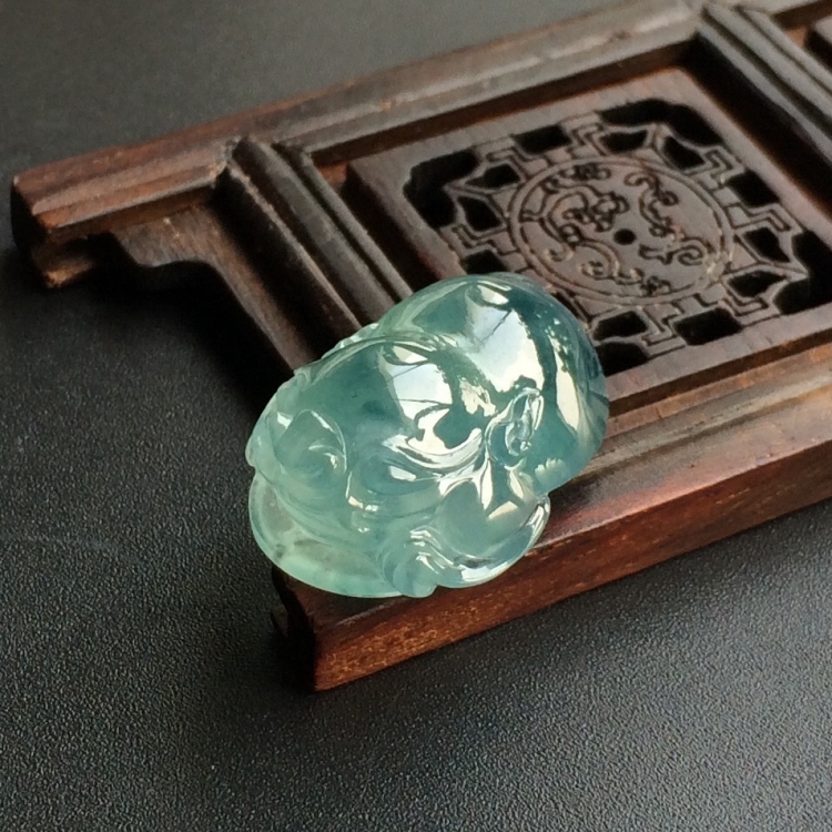 (超值推荐)冰种飘花金蟾戒面