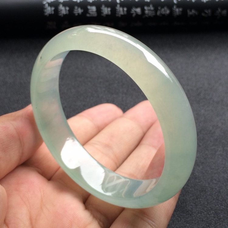 （超值推荐）冰种晴水手镯（56.6mm）