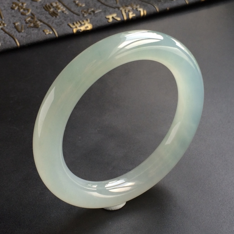 (超值推荐)冰种晴水圆条手镯(55.6mm)