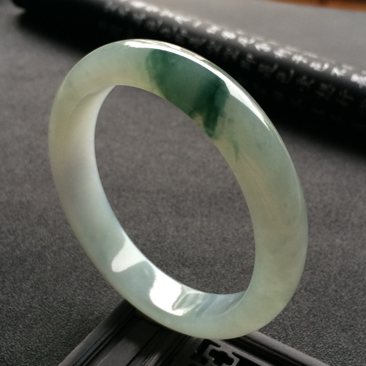 （超值推荐）糯冰种飘花手镯（57.4mm）