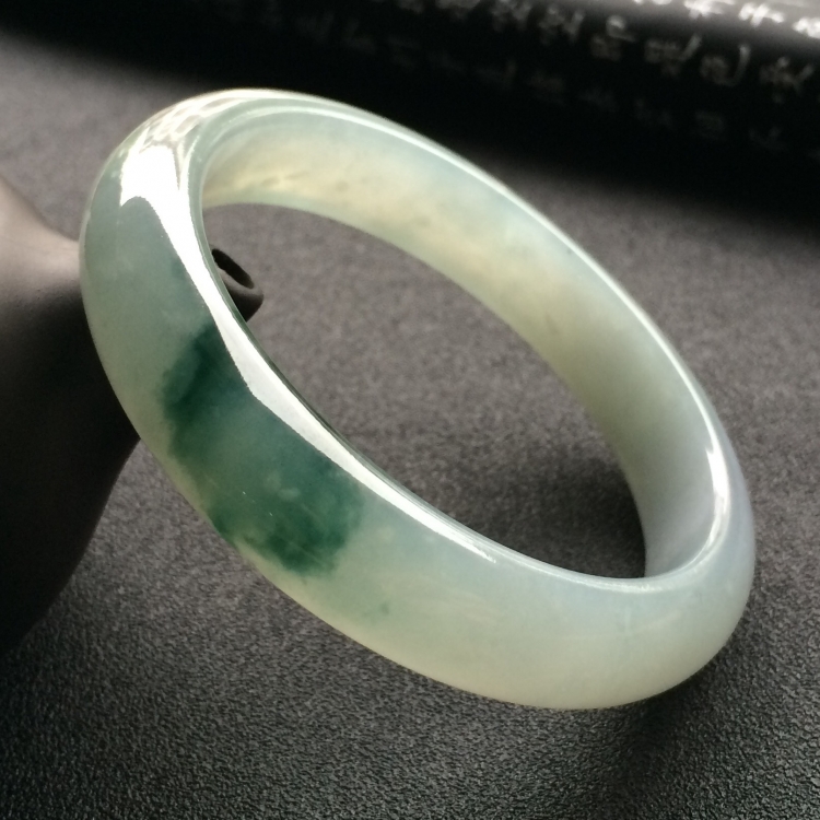 （超值推荐）糯冰种飘花手镯（57.4mm）