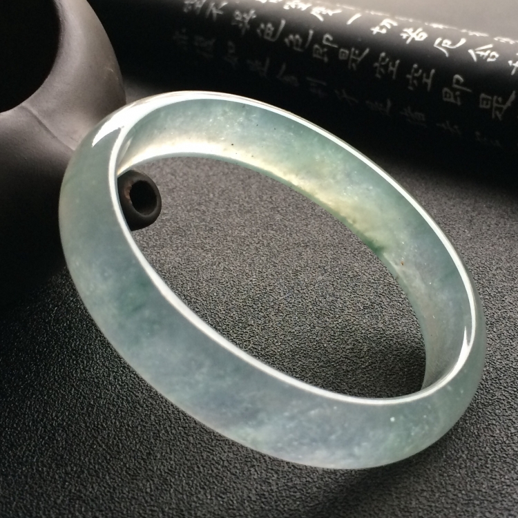（超值推荐）冰种飘花贵妃镯（54.7mm-45.7mm）