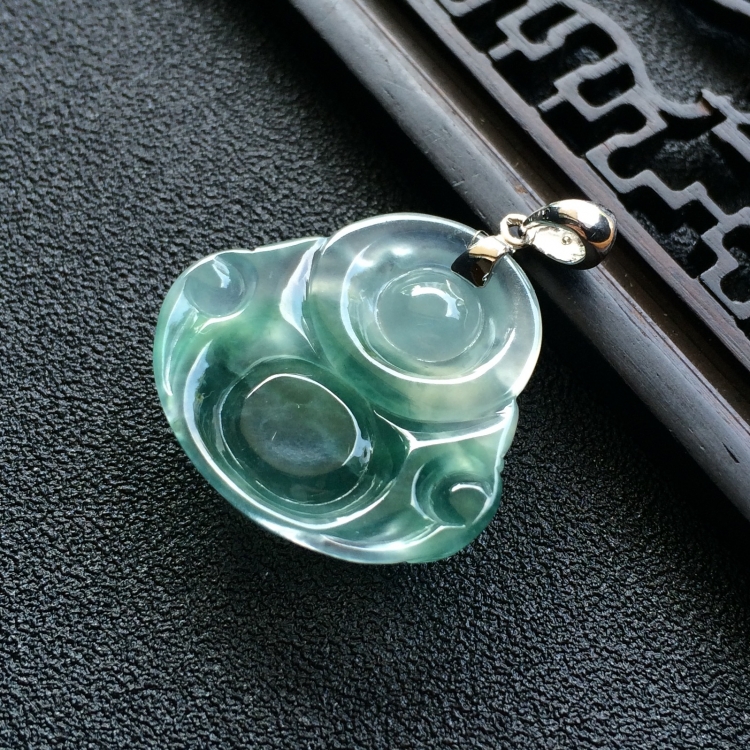 （超值推荐）冰种飘花玉佛挂件
