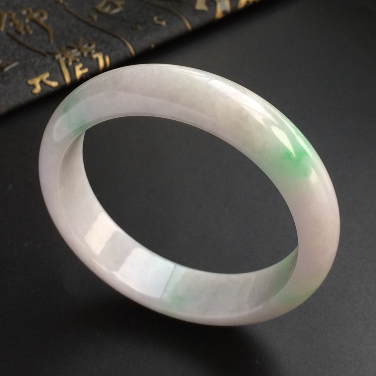 (超值推荐)糯冰种飘翠手镯(56.5mm)