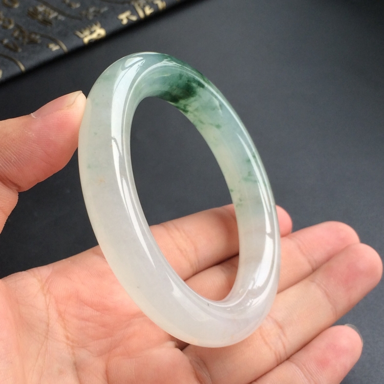 (超值推荐)冰种飘花圆条手镯(56.8mm)