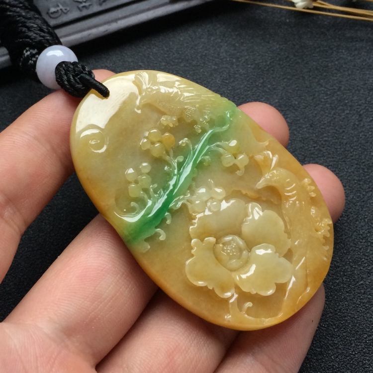 （超值推荐）糯冰种黄加绿富贵花开挂件