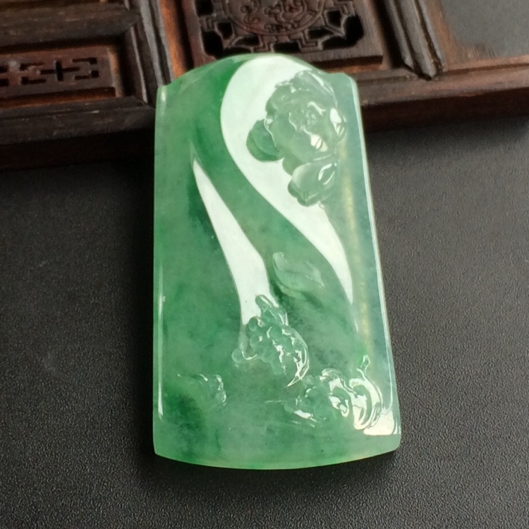 (超值推荐)冰种飘翠莲韵挂件