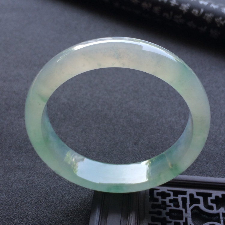 （超值推荐）冰种飘花手镯（58.8mm）