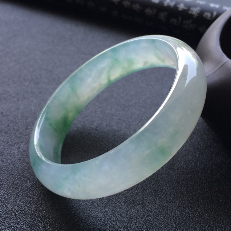 （超值推荐）冰种飘花手镯（58.8mm）
