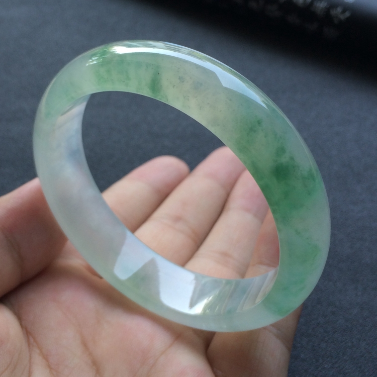 （超值推荐）冰种飘花手镯（58.8mm）