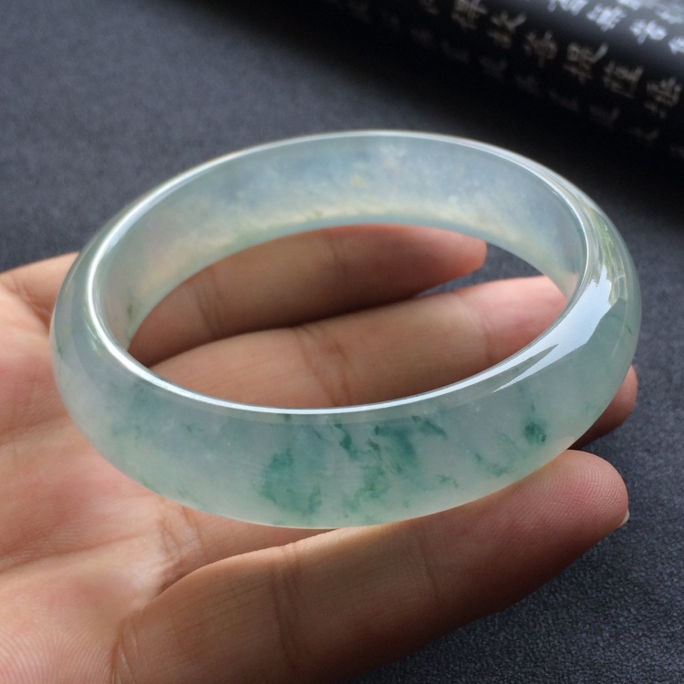 （超值推荐）冰种飘花手镯（57.4mm）