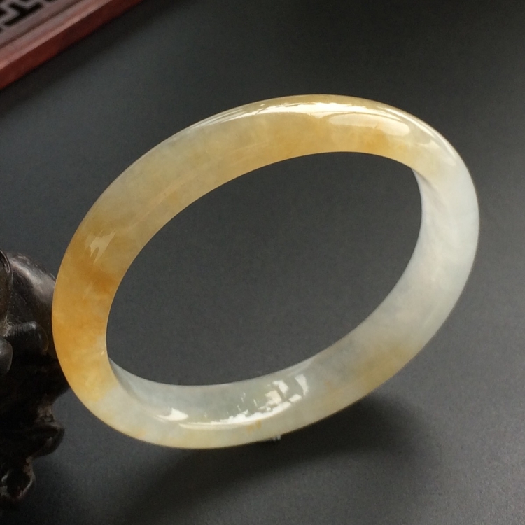 (超值推荐)糯冰种黄翡贵妃镯(53.2mm-45.2mm)