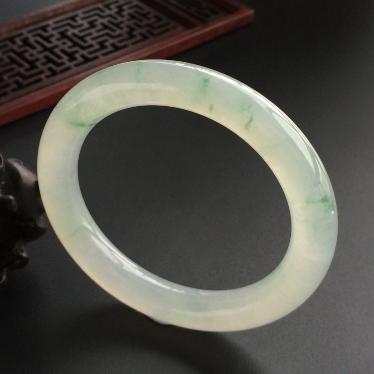 (超值推荐)冰种飘花圆条手镯(55.5mm)