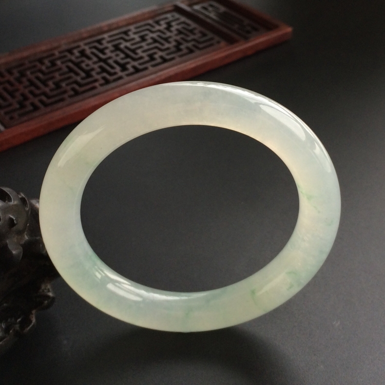 (超值推荐)冰种飘花圆条手镯(55.5mm)