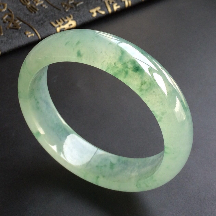 (超值推荐)冰种飘花手镯(59mm)