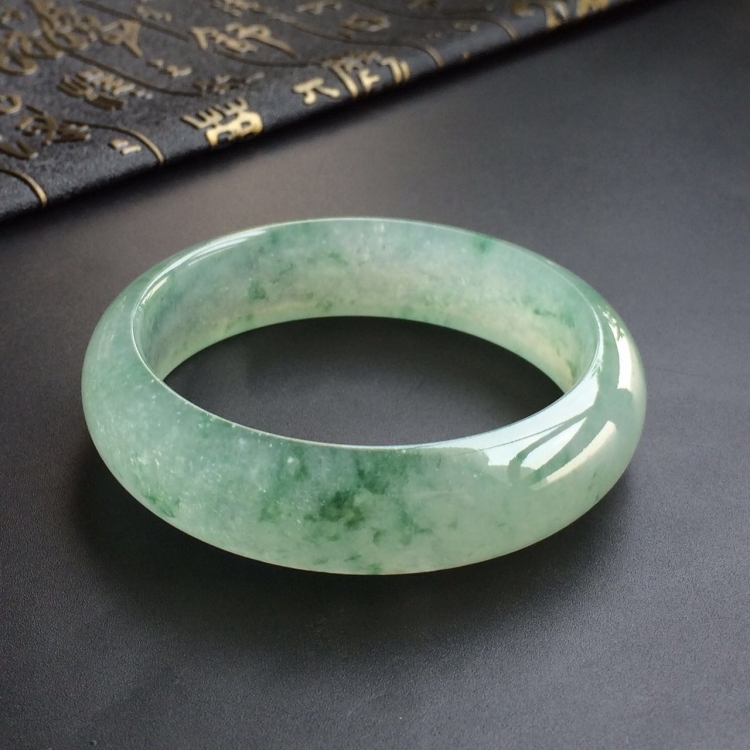 (超值推荐)冰种飘花手镯(59mm)