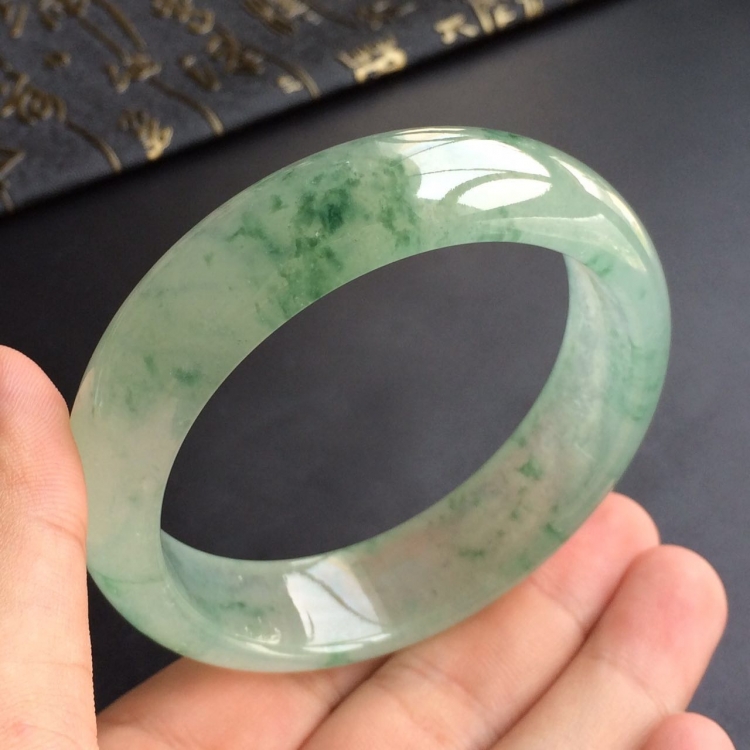 (超值推荐)冰种飘花手镯(59mm)