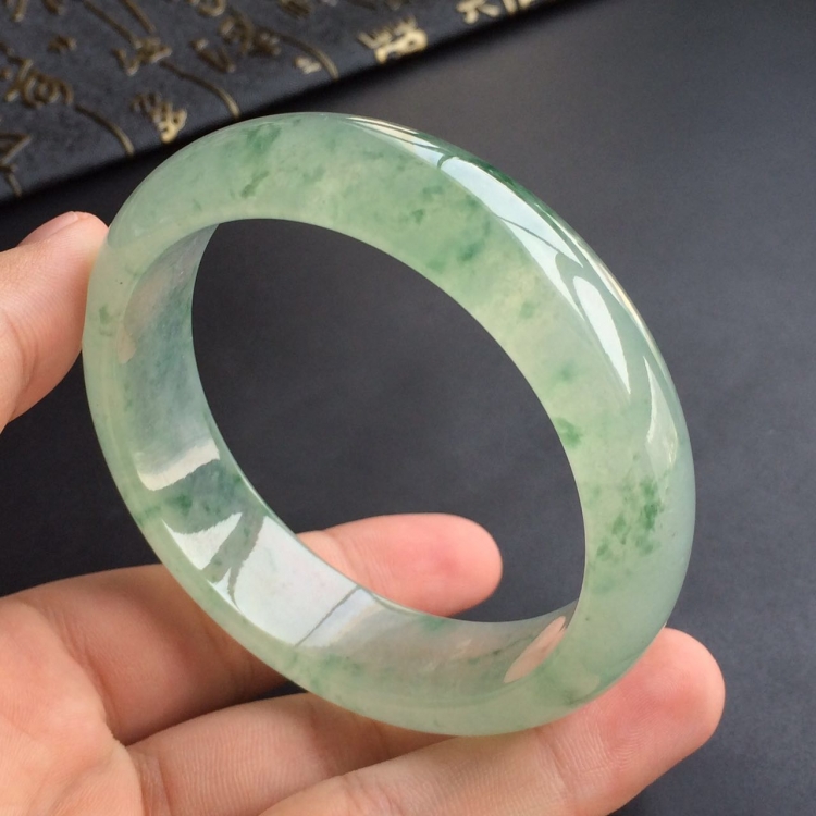 (超值推荐)冰种飘花手镯(59mm)