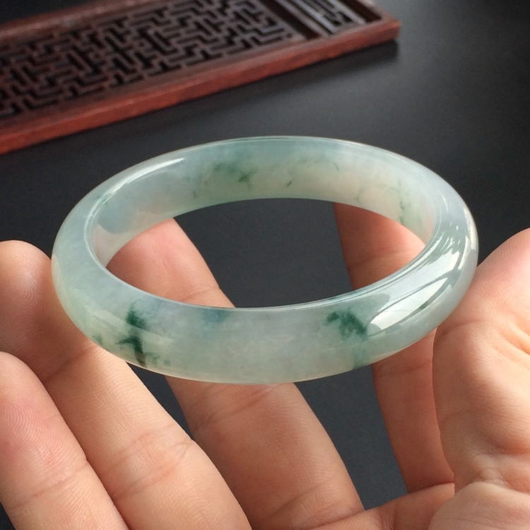 (超值推荐)冰种飘花手镯(57.2mm)