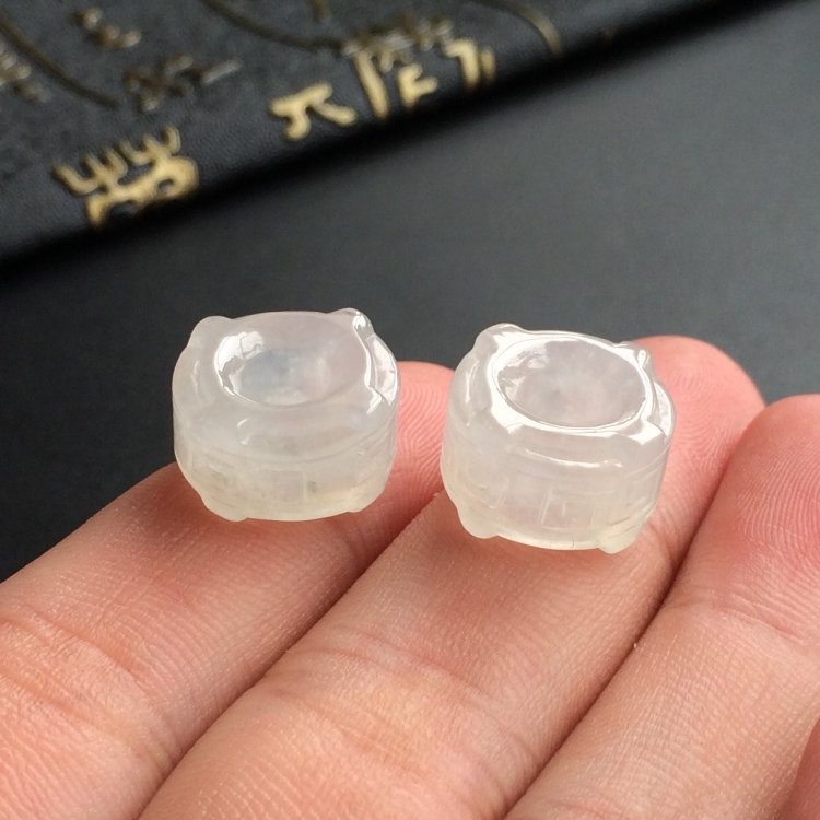 (超值推荐)冰种淡晴水路路通挂件(一对)