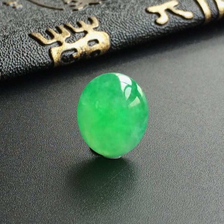 (超值推荐)糯冰种翠色戒面