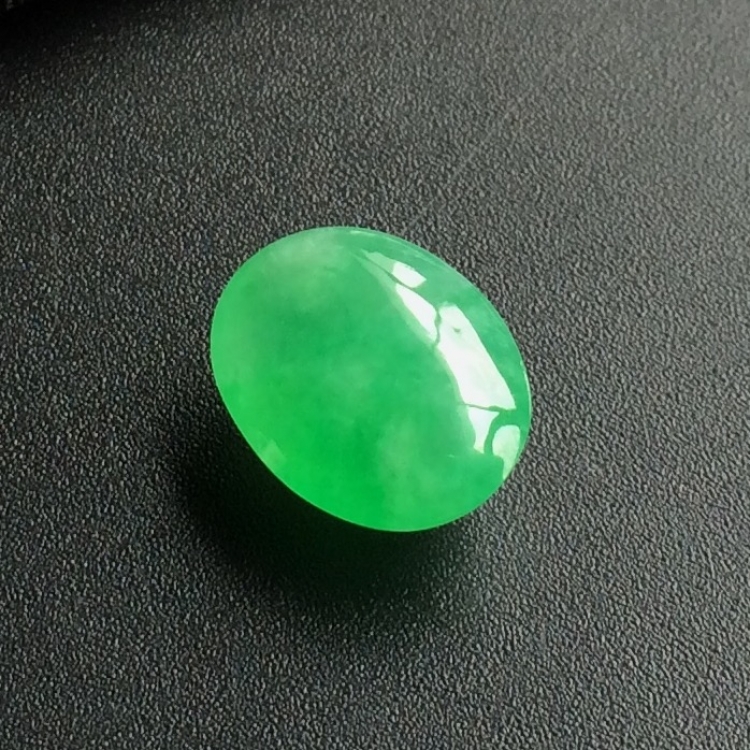 (超值推荐)糯冰种翠色戒面