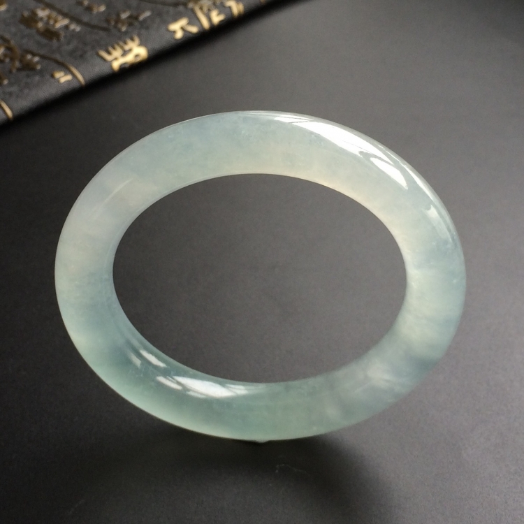 (超值推荐)冰种晴水圆条手镯(53.6mm)