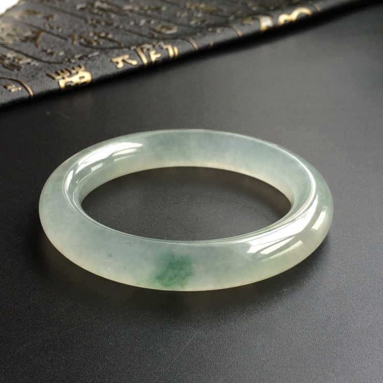 (超值推荐)冰种略飘花圆条手镯(53.6mm)