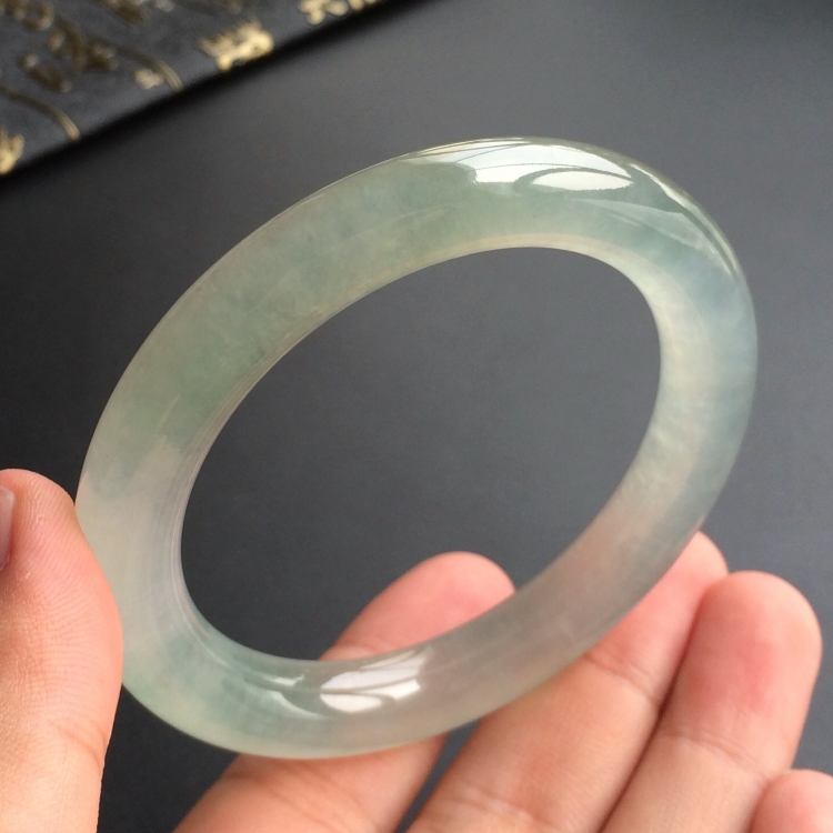(超值推荐)冰种晴水圆条手镯(54.3mm)