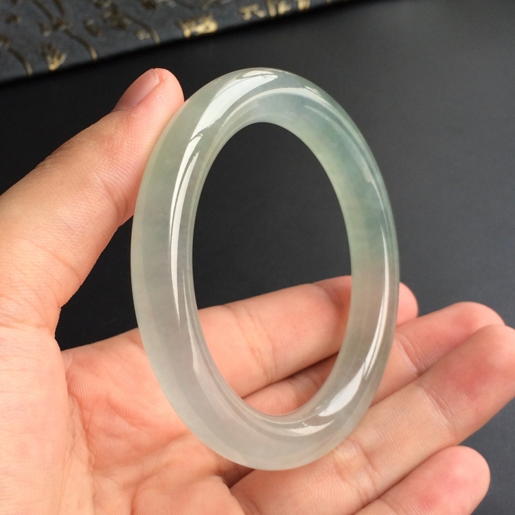 (超值推荐)冰种晴水圆条手镯(54.3mm)