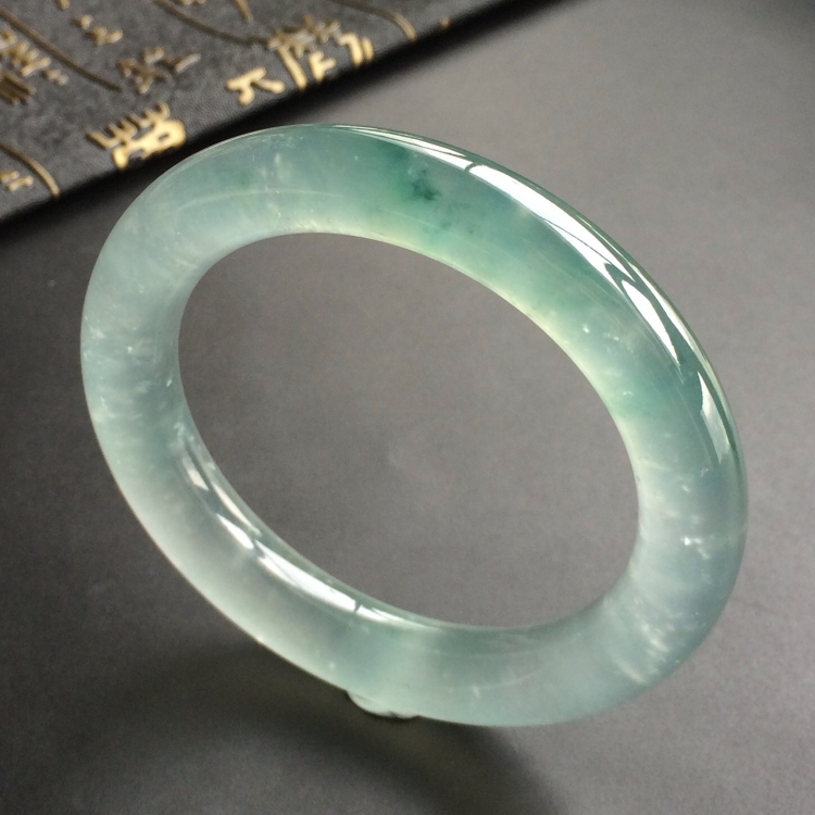 (超值推荐)冰种飘花圆条手镯(55mm)