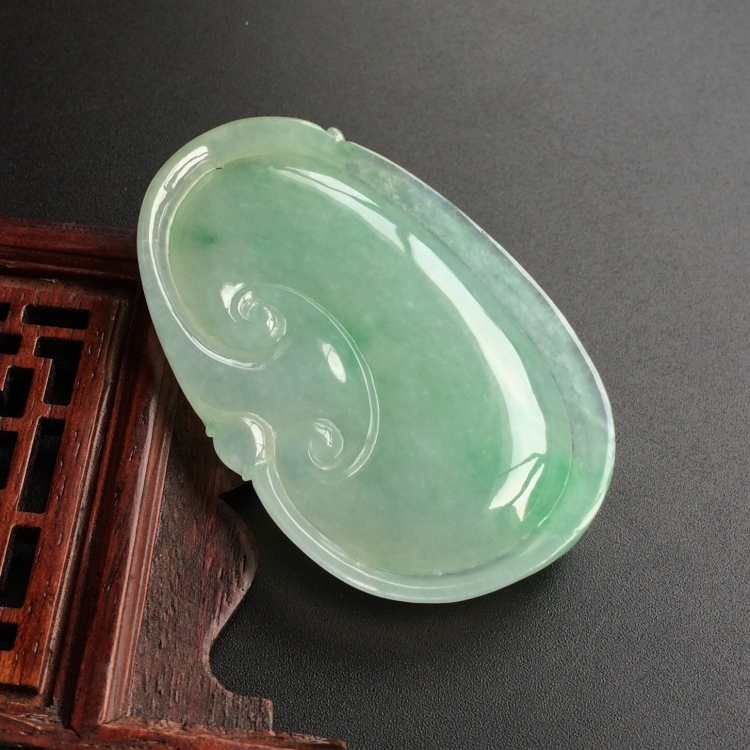 (超值推荐)糯冰种飘翠如意挂件
