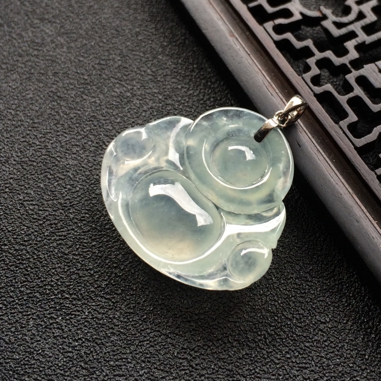 （超值推荐）冰种淡晴水玉佛挂件