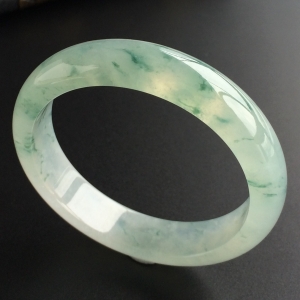 (超值推荐)冰种飘花手镯(56.2mm)