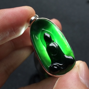 （超值推荐）镶白金冰种墨翠悟道胸坠