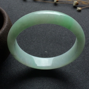 （超值推荐）糯冰种晴水手镯（53.3mm）