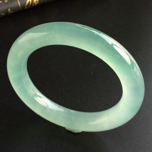 (超值推荐)冰种晴水圆条手镯(54.2mm)