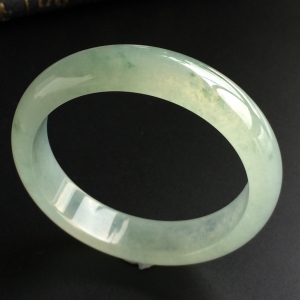 (超值推荐)冰种飘花手镯(55mm)