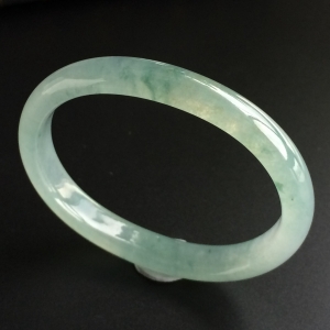 (超值推荐)冰种飘花贵妃镯(54mm-45.3mm)